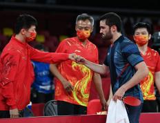 乐鱼体育-日本队鏖战葡萄牙队，马龙带队取胜