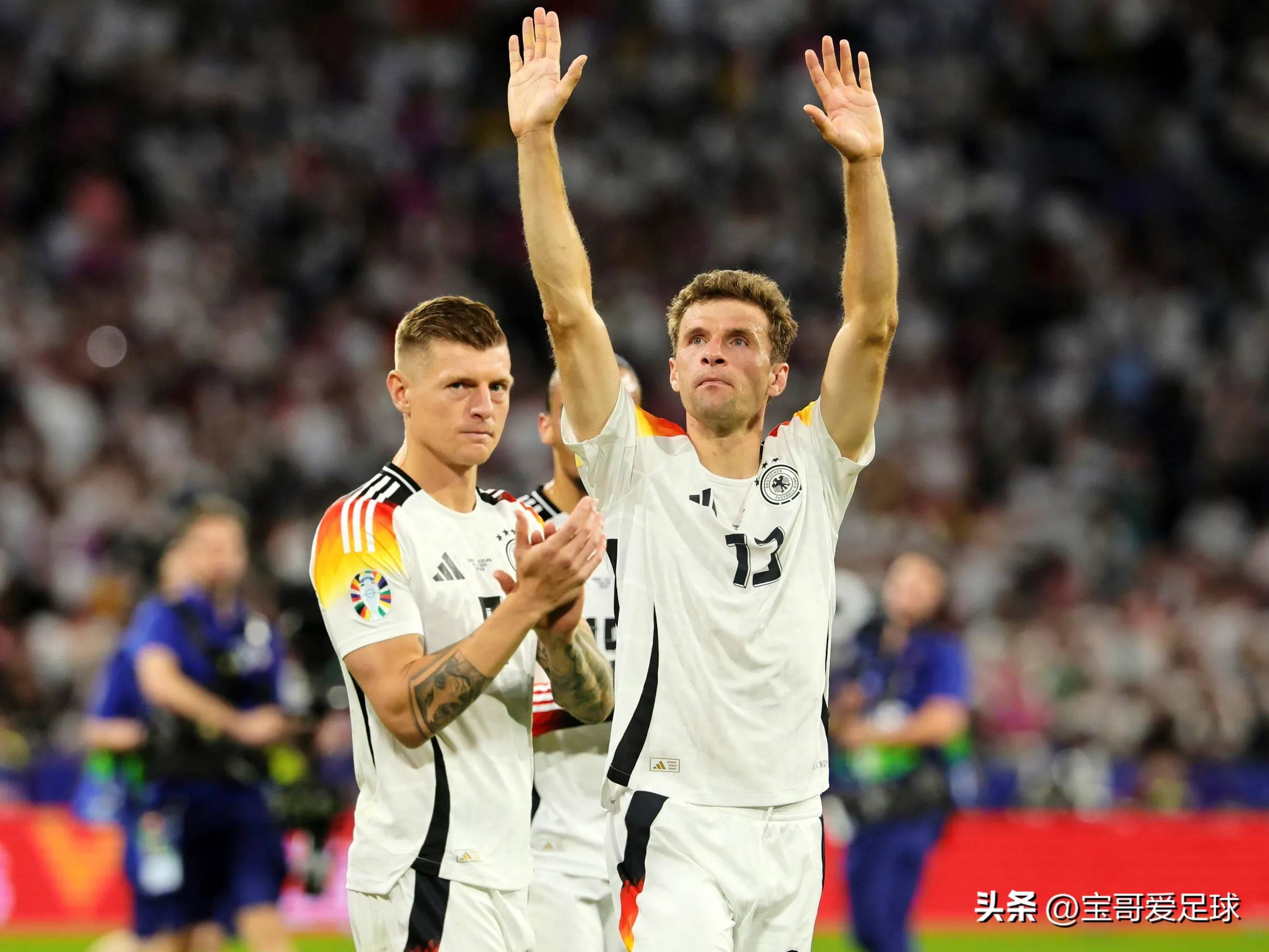 乐鱼体育-曼联险胜丹麦,穆勒关键制胜